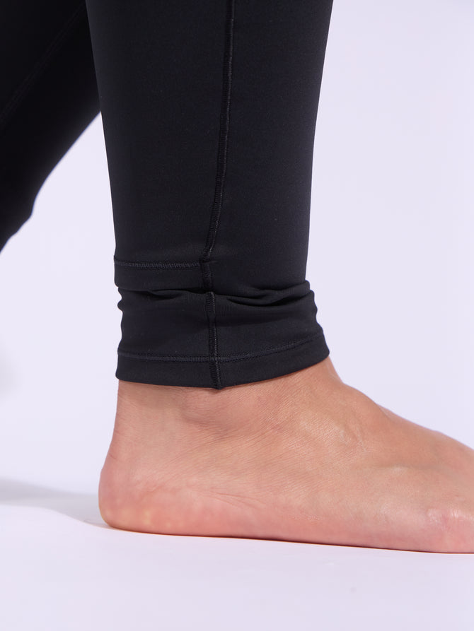 Crossover Pocket Legging (Onyx), Ethically Made Sustainable Clothing