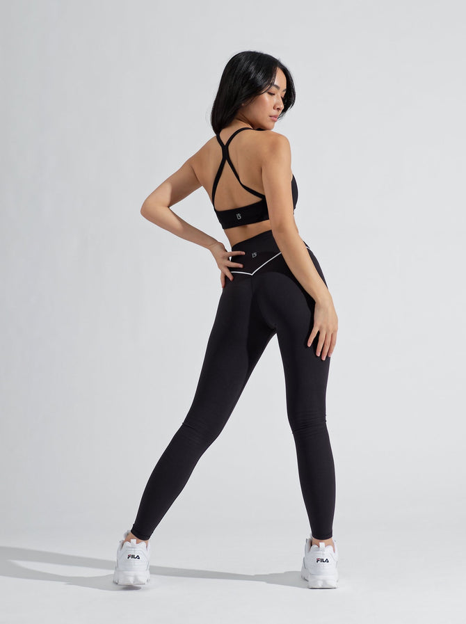 BARA Sportswear - Aurora Tights & Bra is Now Restocked😍🙋‍♀️ Check out the  new Aurora Sports Bra Design at the Webshop🌟 . COMMENT CLUB🌟 Drop a  Comment below & Like this Post