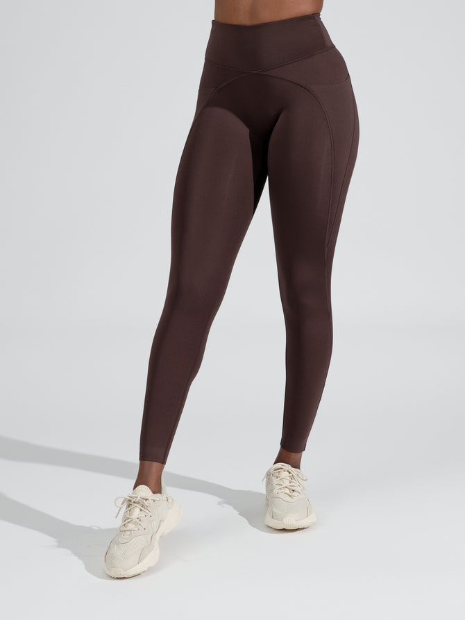 The new roasted brown leggings are my favorite 🤭 I highly