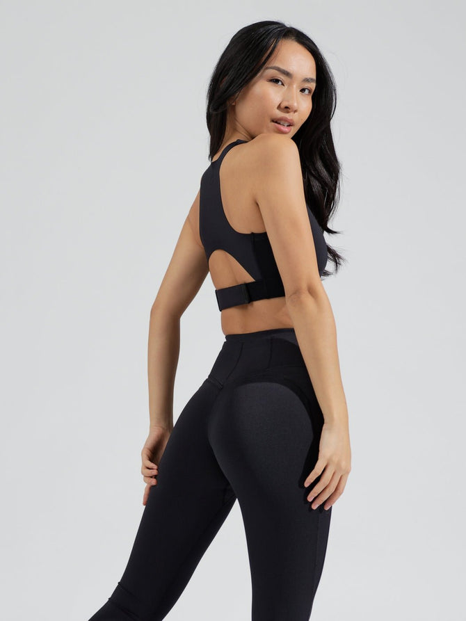 This sports bra has a clever hidden phone pocket and has been described as  'comfy and flattering